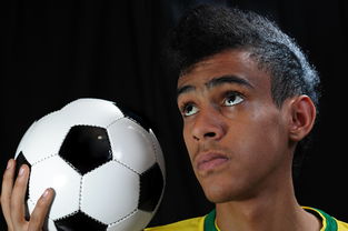 fb体育试玩-校园足球缺乏横向联赛结构支撑，我国校园足球训练存在的问题